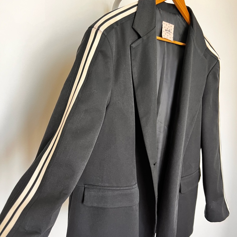 Wish Concept Store - Oversized Black Blazer with Ivory Stripe